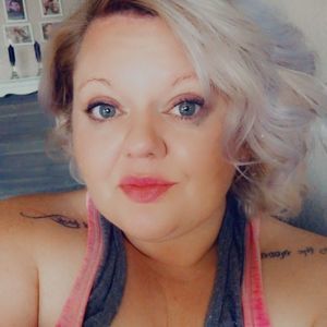 Meet your Posher, Lindy brooke